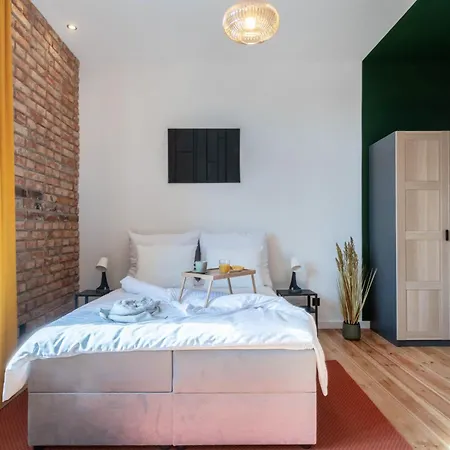 Retro Point Jezyce No2 * Poznan